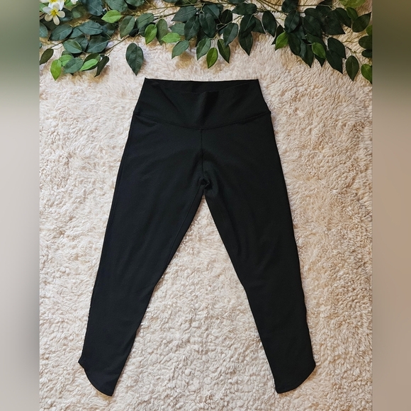 Silver Icing Exclusives Women's Cropped Sheer Insert Leggings - Picture 1 of 7